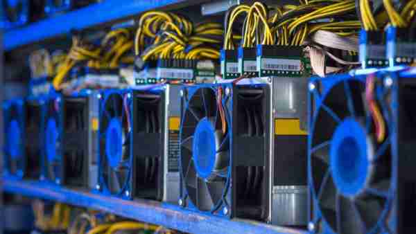 turk-iminer-firmasi-iran-da-bitcoin-madeni-kuracak121433_0